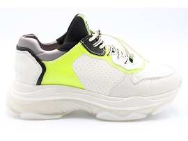 BURTON IGLOO 66341:CUIR + AUTRES MATERIAUX/BLANC//TEXTILE/GOMME