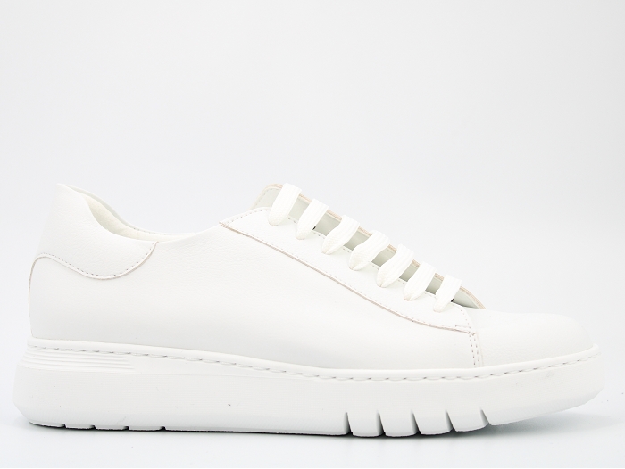 Nature is future sneakers aria fruit blanc